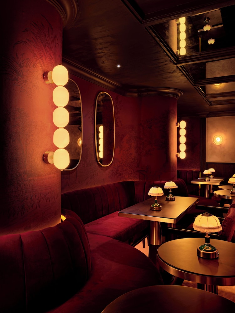 Shining Star Hotel 34/50