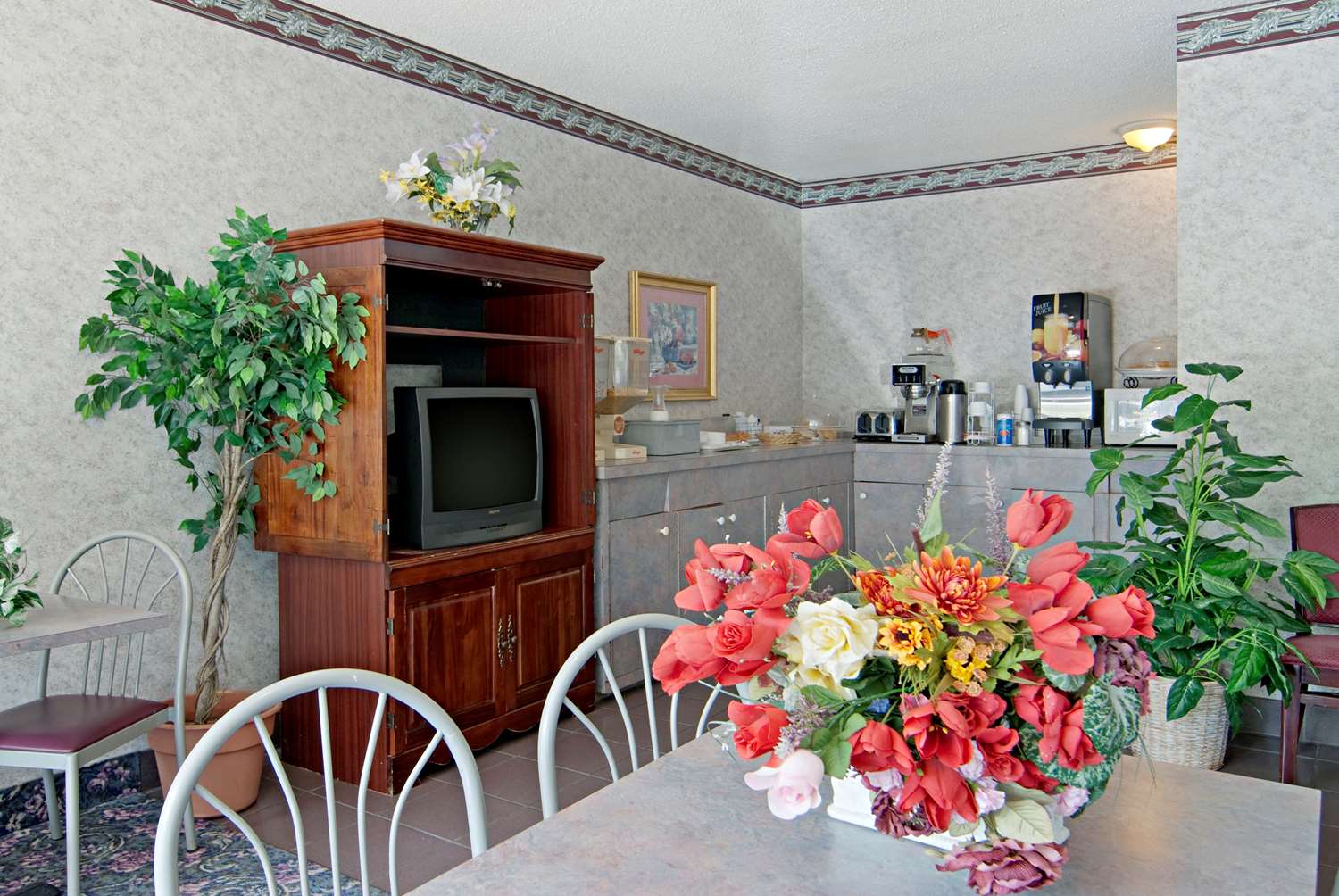 Americas Best Value Inn Suites Clarksdale 16/27
