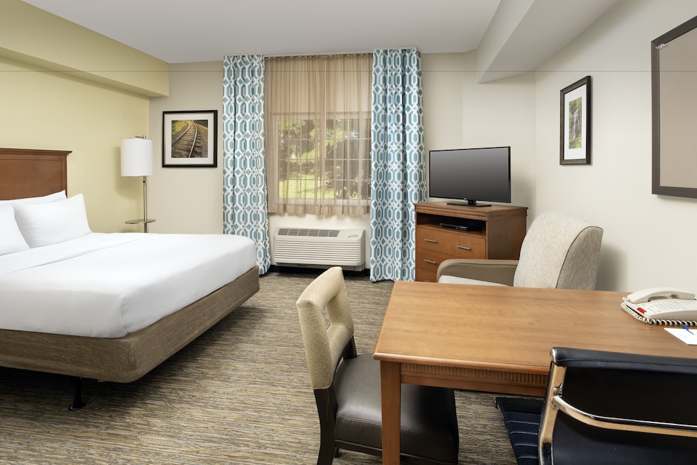 CANDLEWOOD SUITES BLUFFTON - HILTON HEAD 9/73