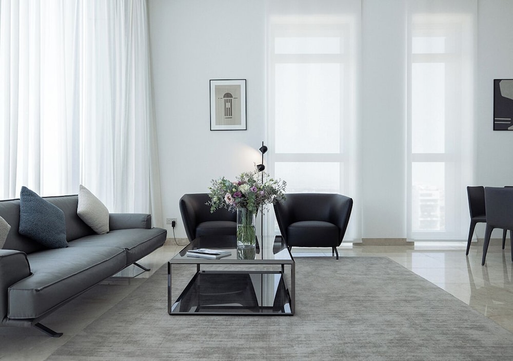 Central Park Residence 25/50