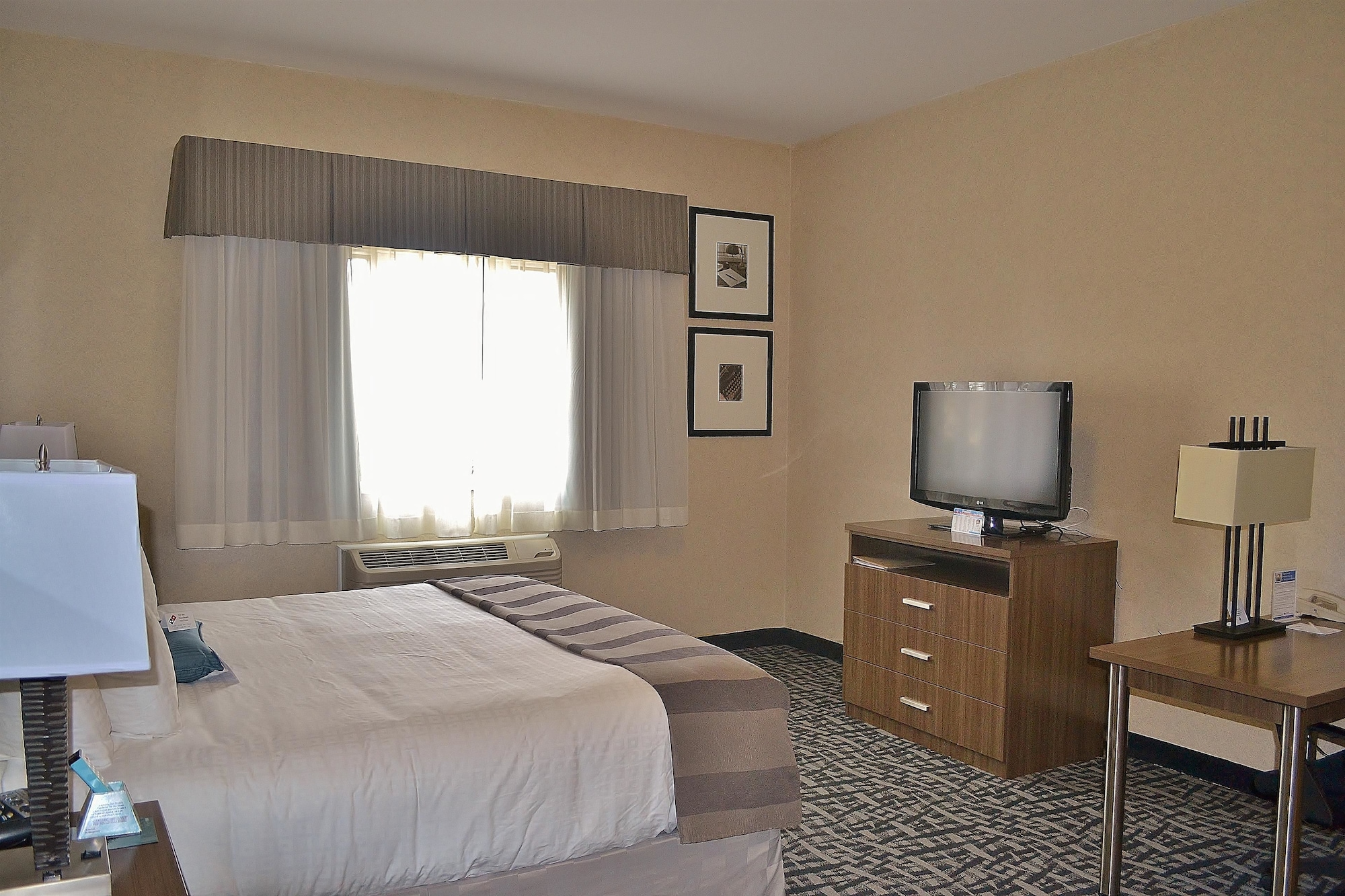 جناح بسرير كينج، Best Western Dubois Hotel 3/7