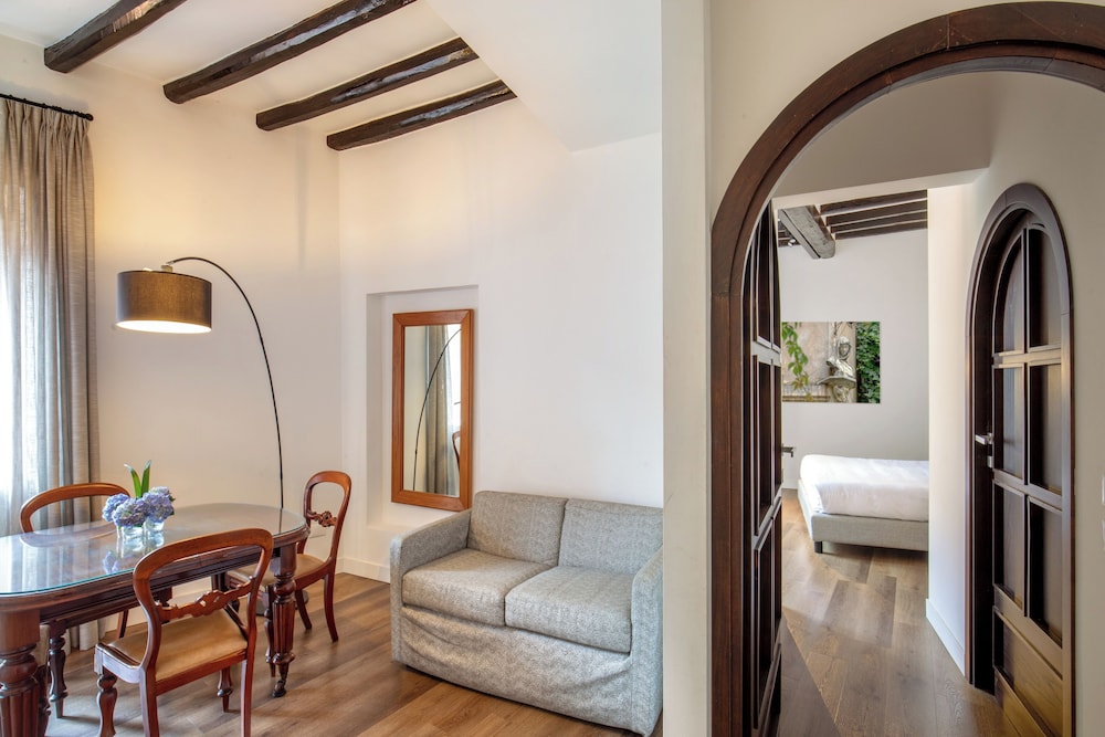 Boutique Hotel Campo De Fiori 28/50