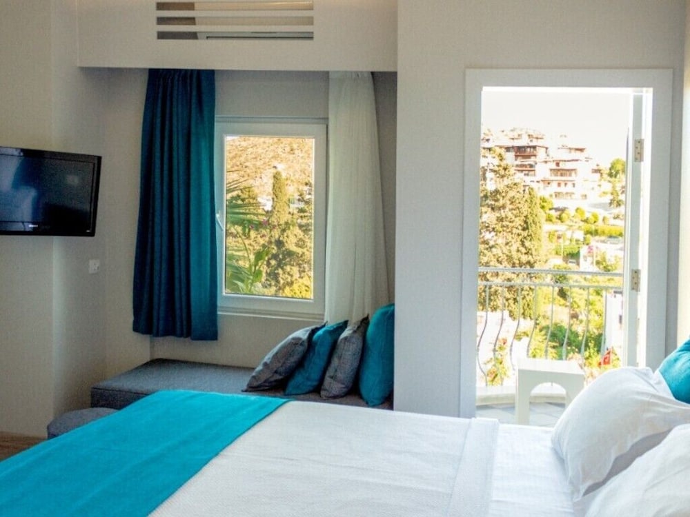SUPERIOR, DOUBLE BED