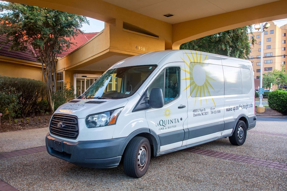 La Quinta Inn & Suites by Wyndham Charlotte Airport South 25/46
