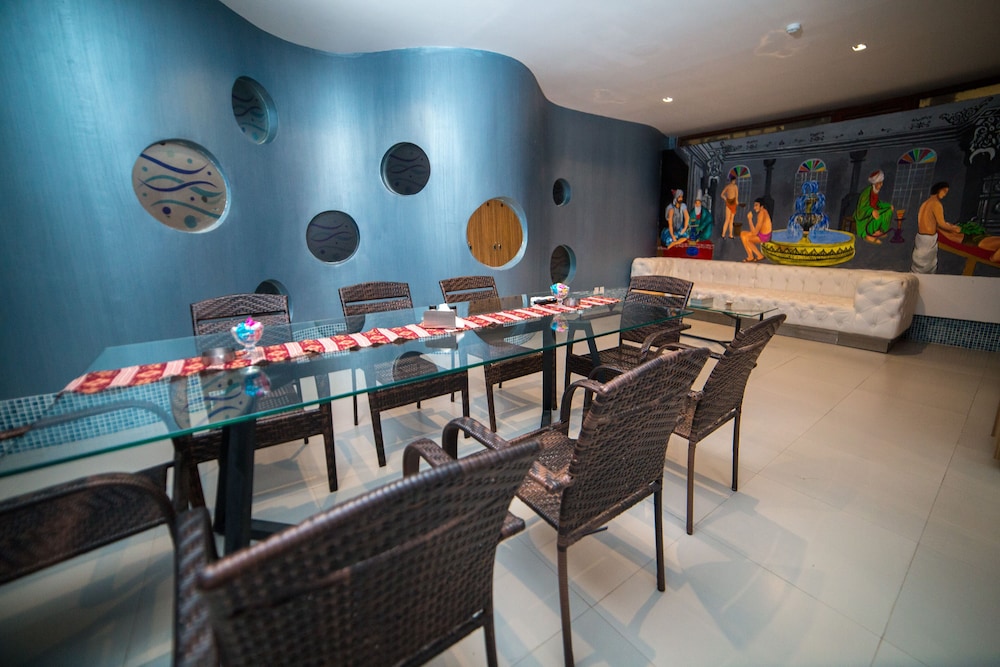 Parkway Inn Hotel Spa 52/62