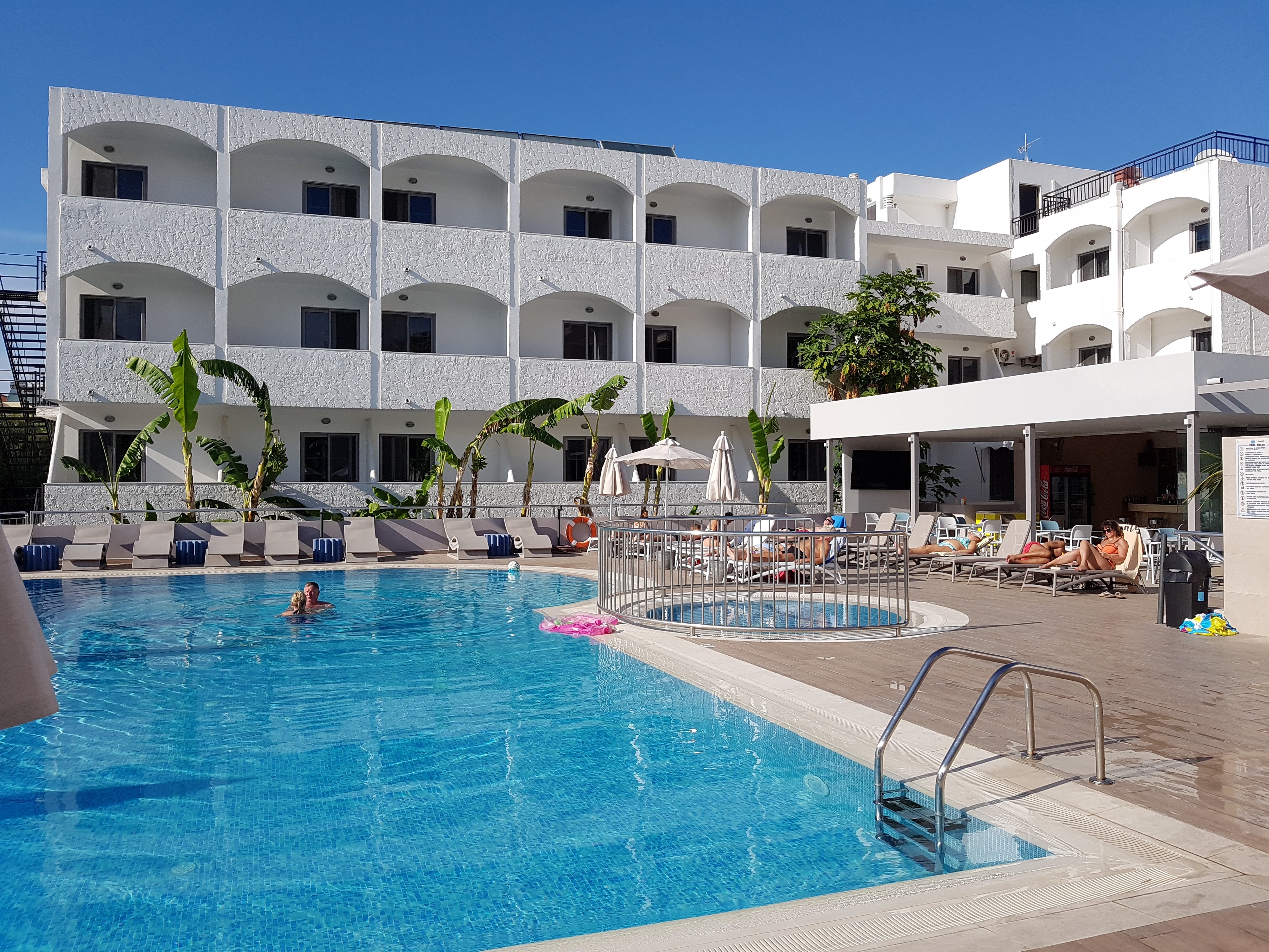 Imperial Hotel And Apartments 8/33