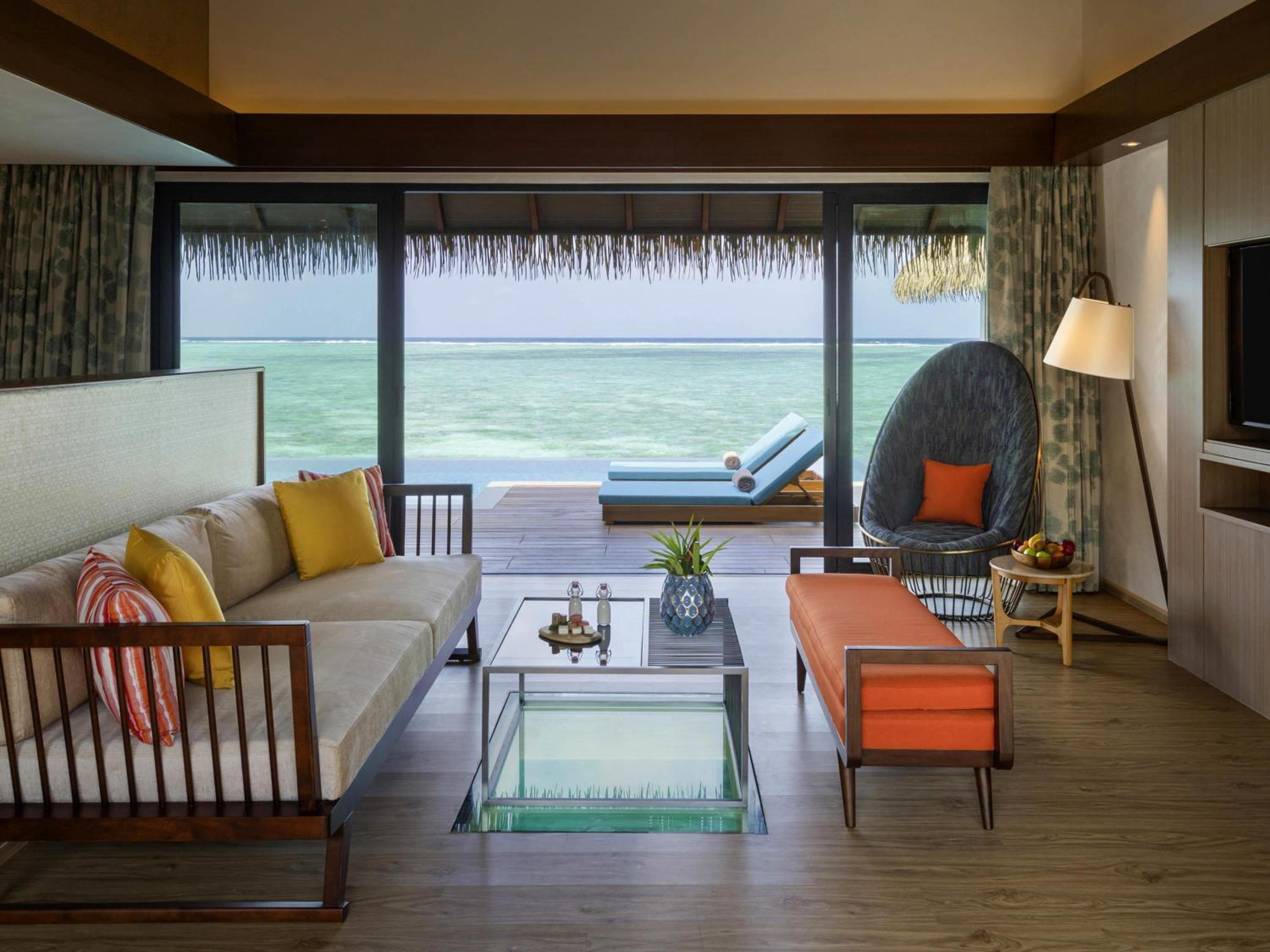 Pool, Ocean, Suite, King Bed, Pullman Maldives Maamutaa 4/6