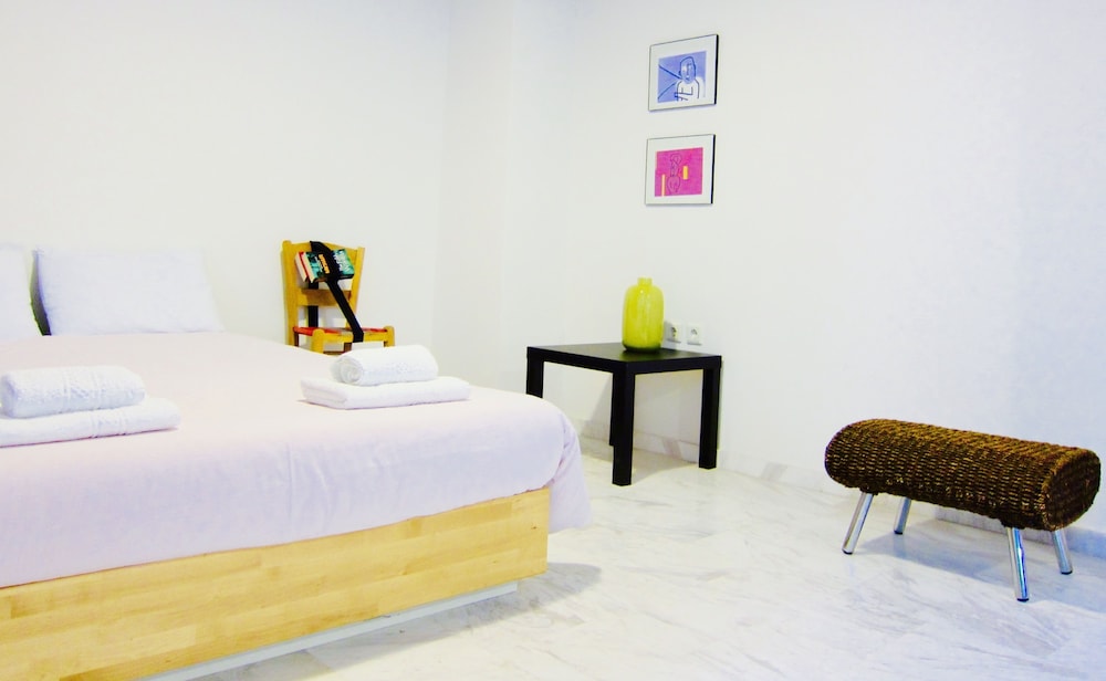 Concierge Athens Ii 10/50