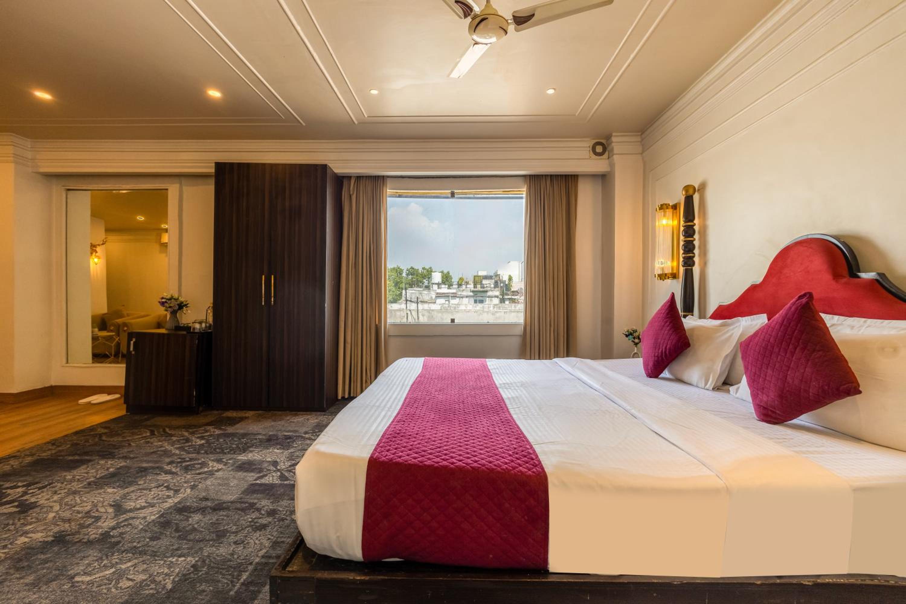 Superior, King Bed