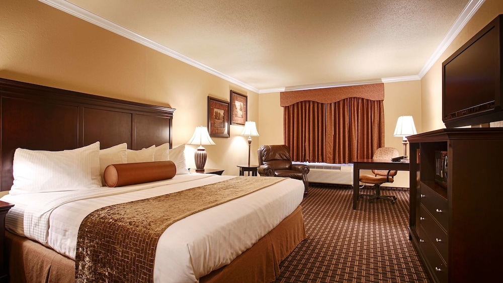 Best Western Plus Southpark Inn & Suites 14/39