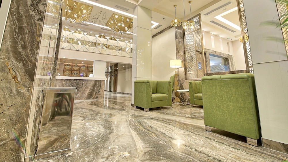 Golden Tulip Essential Jaipur 3/43