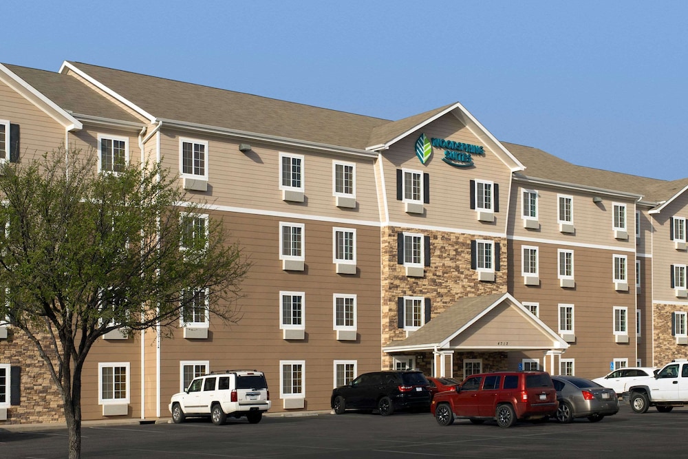 WoodSpring Suites Midland 24/32