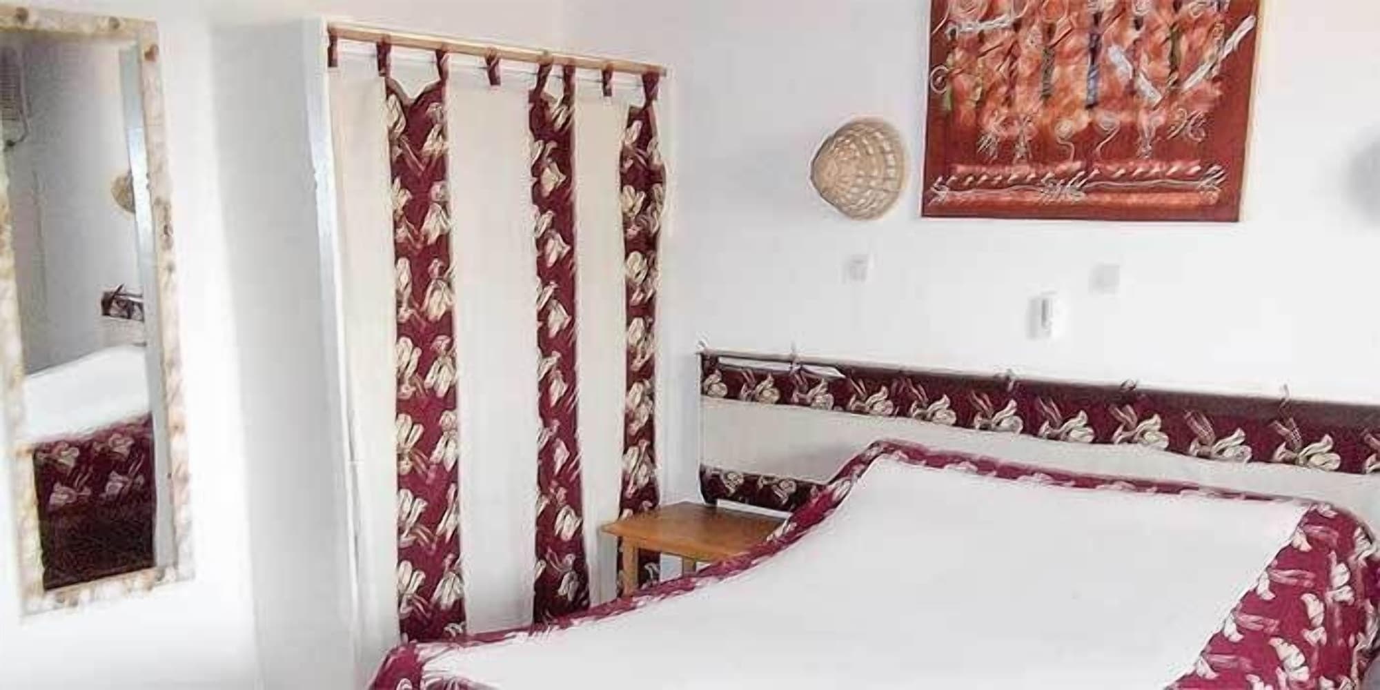 Room at Maya, CAP SKIRING