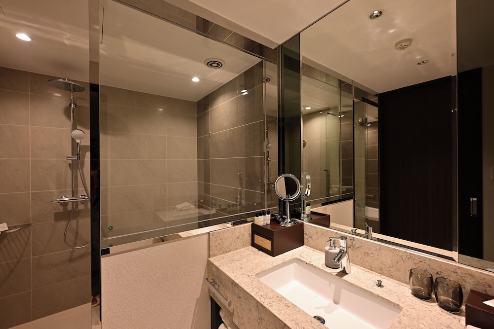Ryukyu Hotel and Resort Nashiro Beach 47/49
