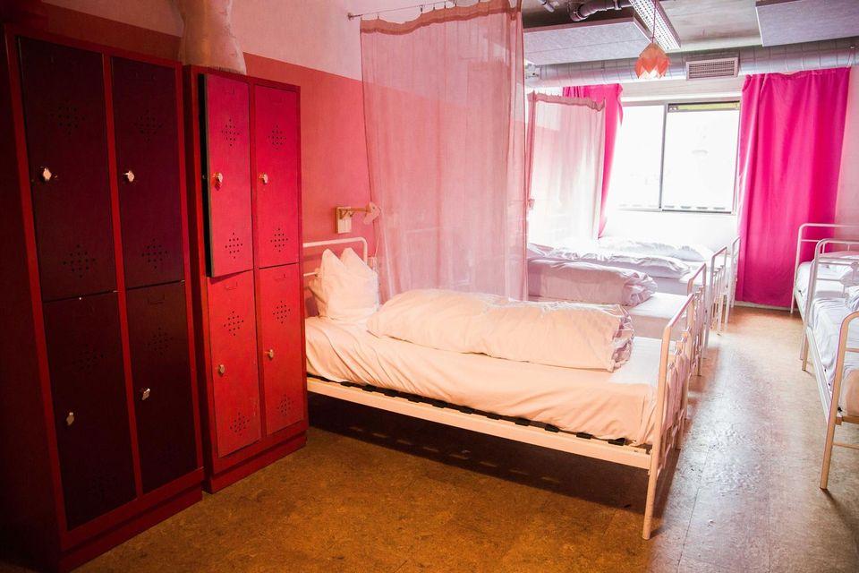 Female Dorm, Female Only, Deluxe, Single Bed