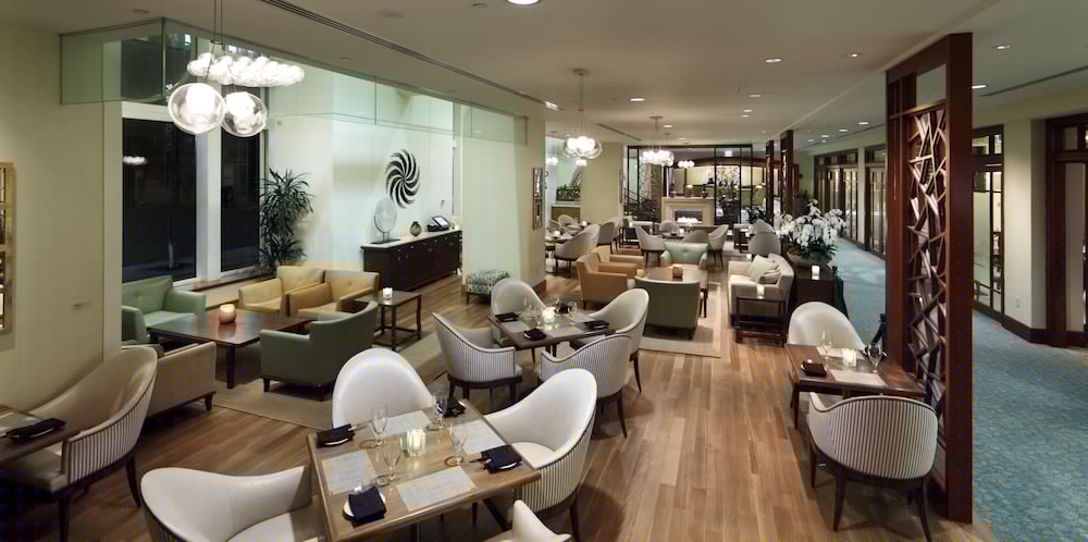 Seaport Hotel 40/46