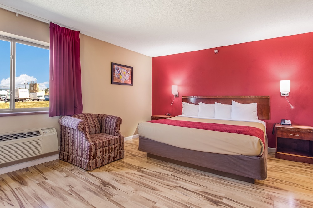 Econo Lodge Shelbyville KY 8/30