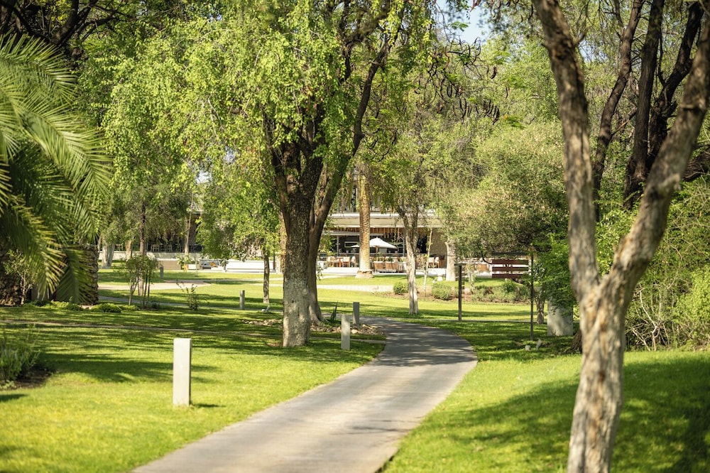Mokuti Etosha Lodge 66/69