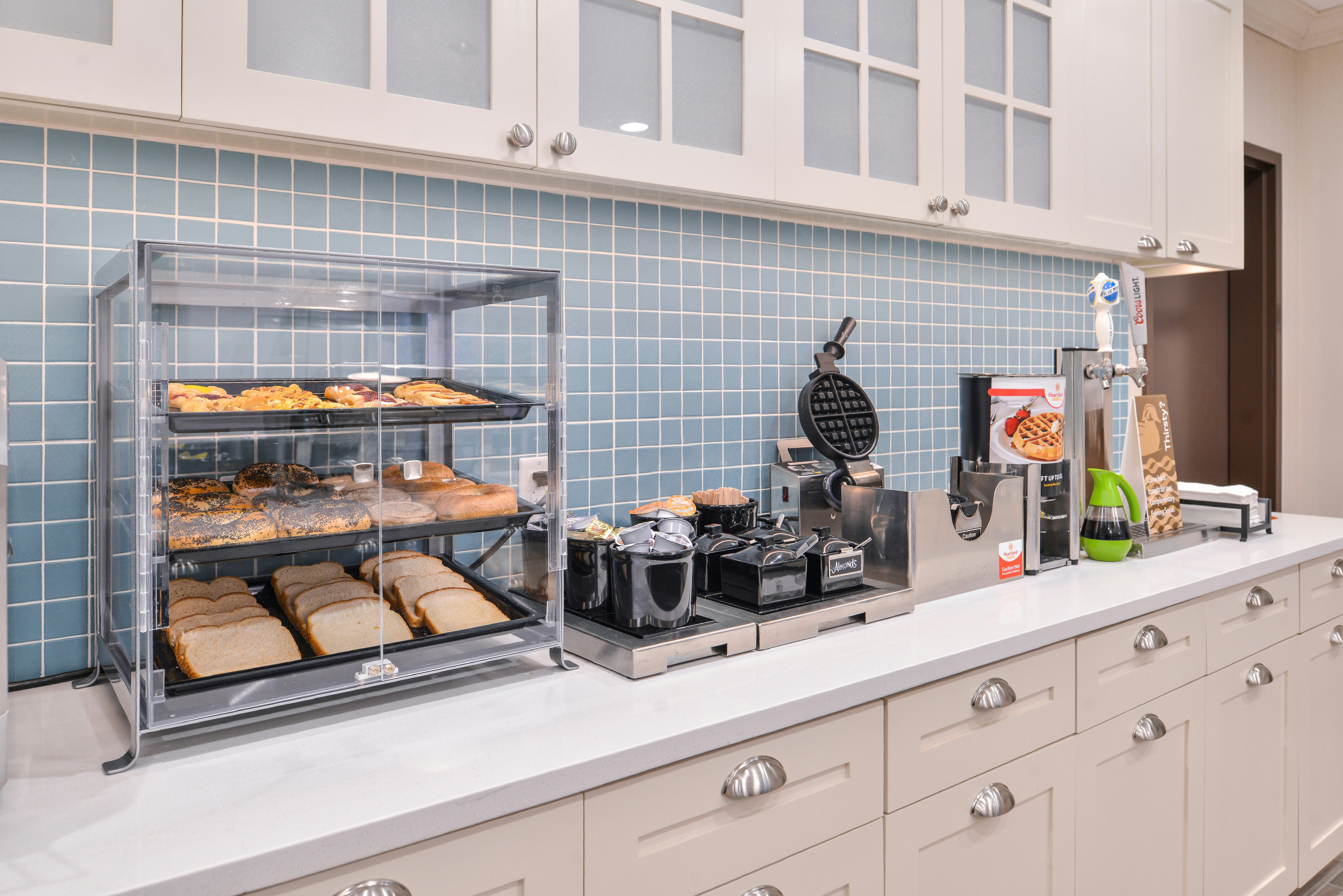 HOMEWOOD SUITES BY HILTON DES MOINES AIRPORT IA in DES MOINES - IA