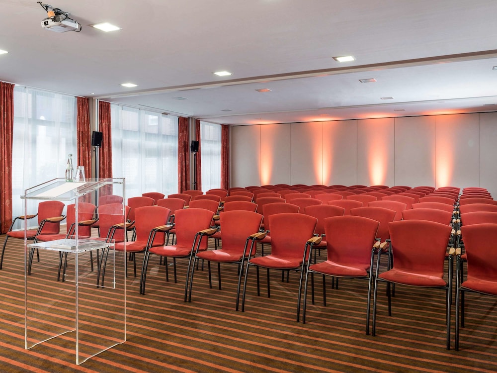 Mercure Hotel Munich Neuperlach South 66/69