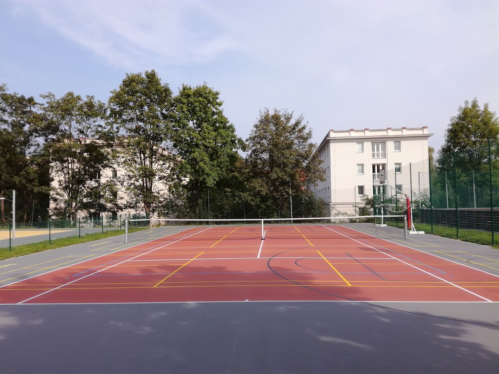 University Hotel 24/50