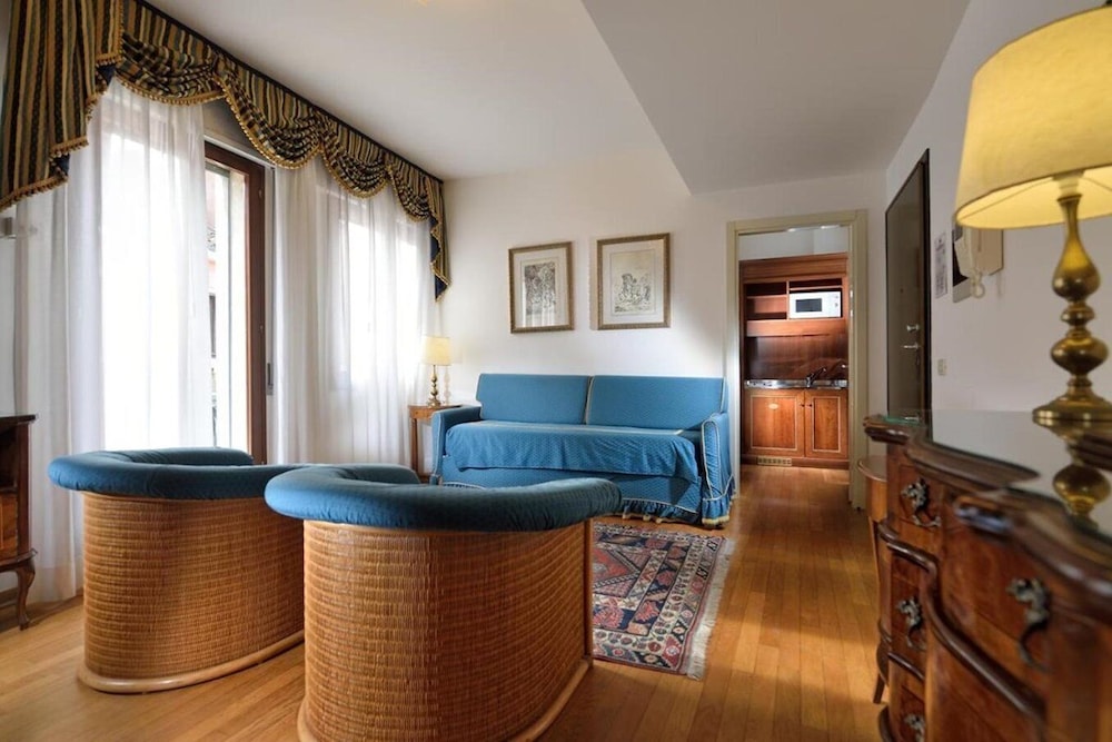 Royal San Marco & Suites 7/50
