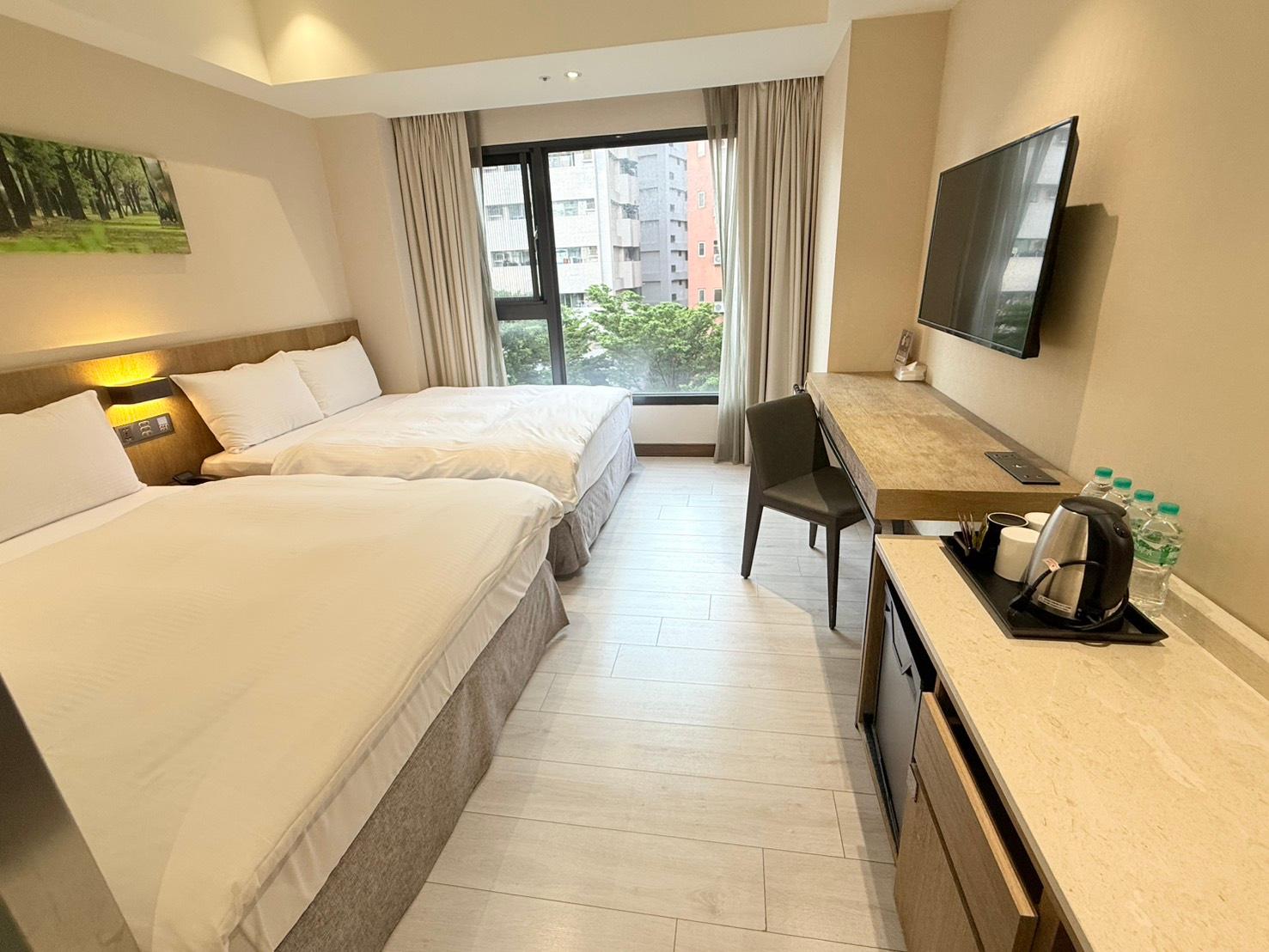 Cityscape, Deluxe, 2 Double Beds