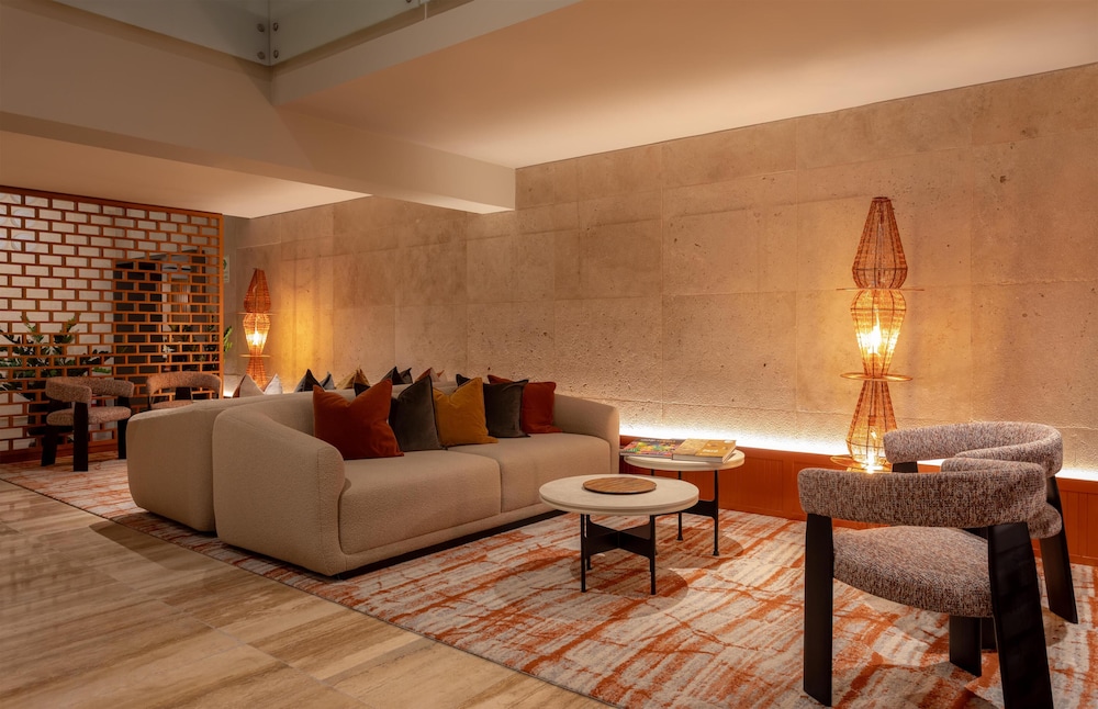 Sonesta Hotel Miraflores 39/57