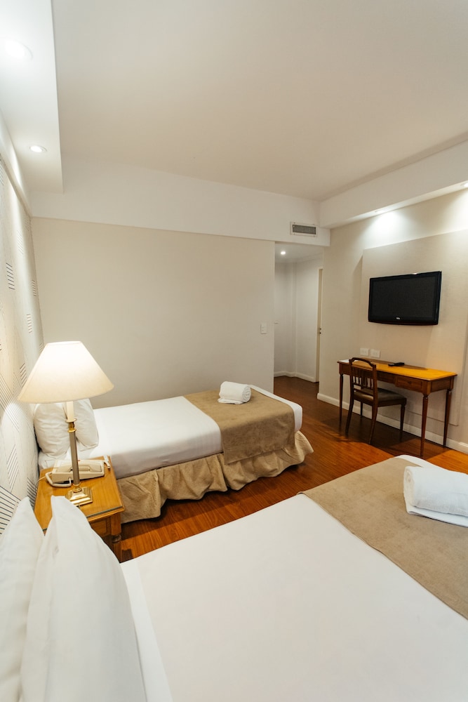 غرفة قياسية بسريرين منفصلين، DORA HOTEL BUENOS AIRES 7/8