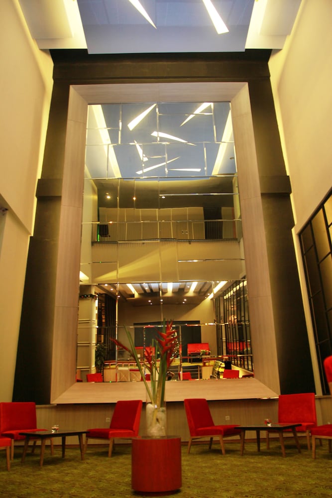 Sparks Life Jakarta, ARTOTEL Curated 3/50