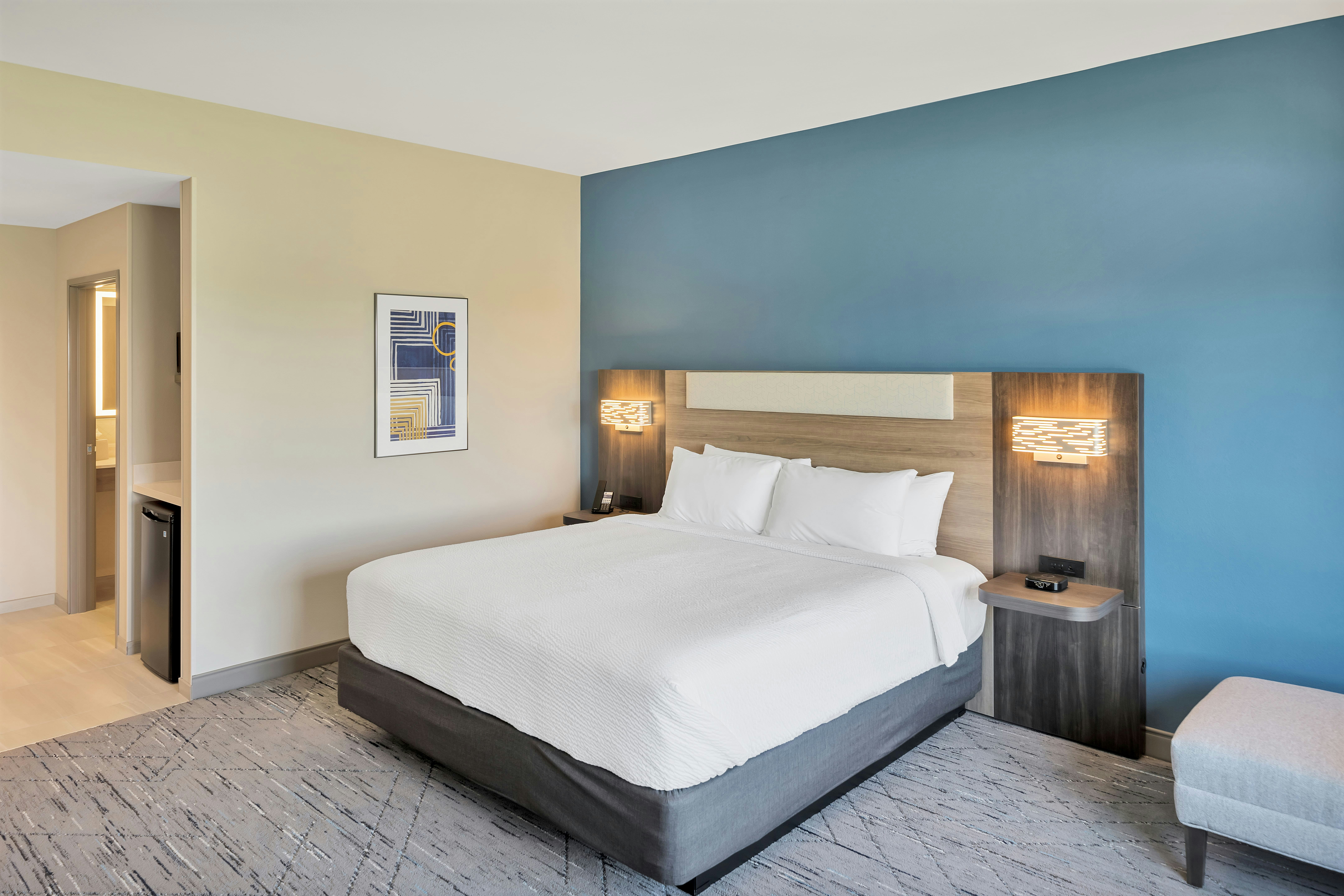 Standard, King Bed, Extra Floor Space