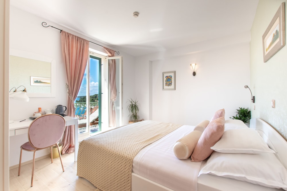 HOTEL PARK HVAR 27/76
