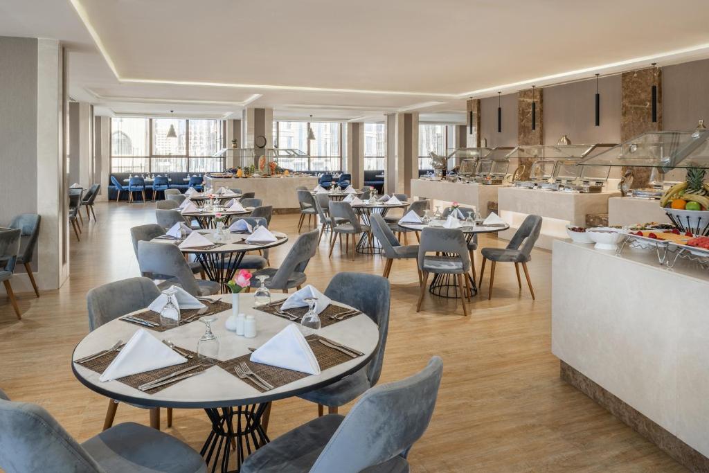 شركة واجهة طيبة الفندقية(Taiba Front Hotel Ex Elaf Al Majeedi) 43/50