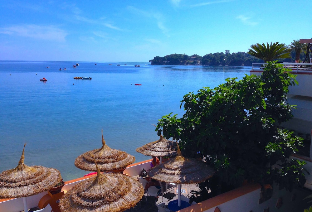 HOTEL IL CEFALO 32/50