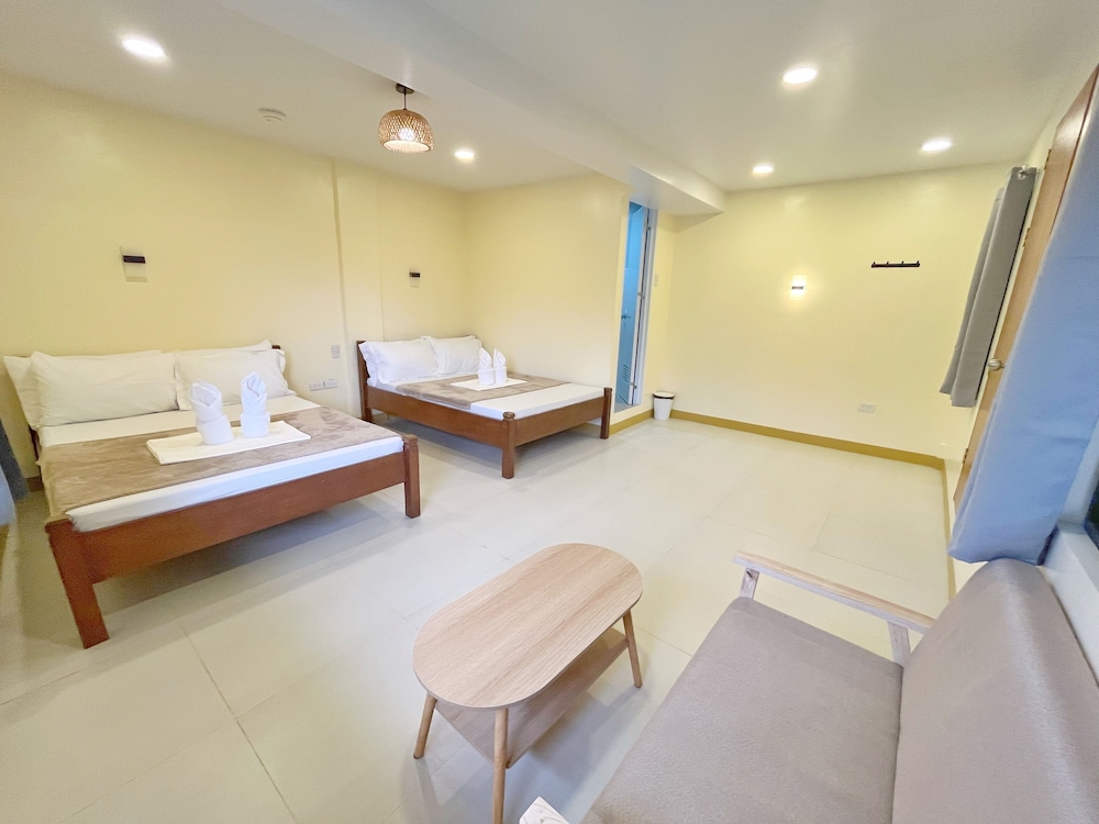Zuric Pension Coron 29/54