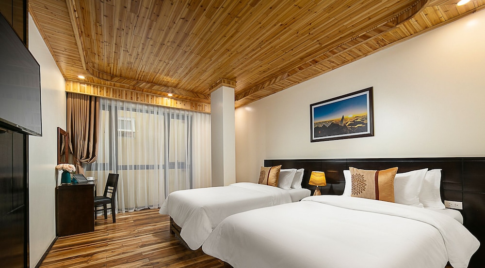 1 BEDROOM, SUPERIOR, TWIN BEDS