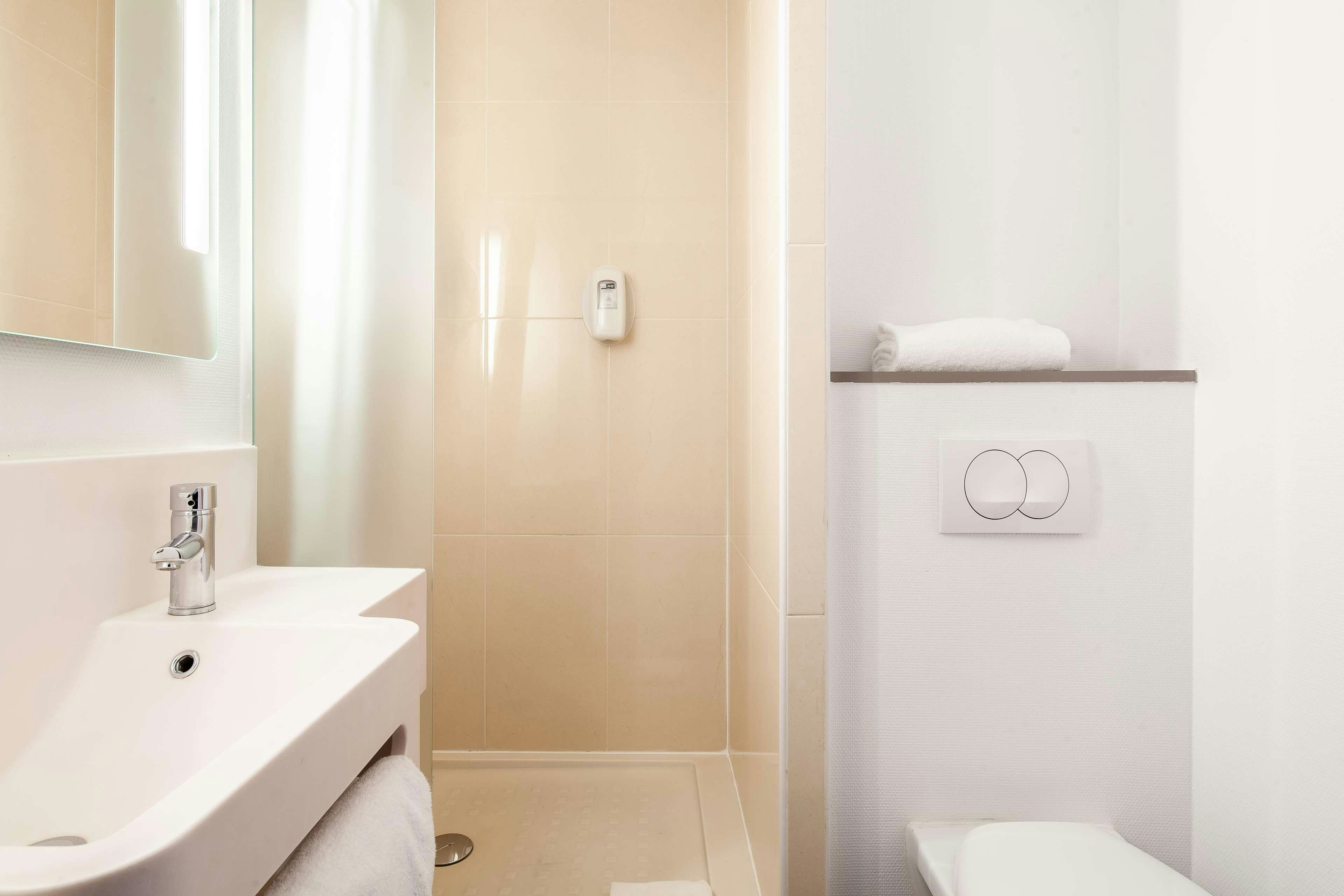 B&B Hotel Paris Saint-Denis Pleyel 24/24