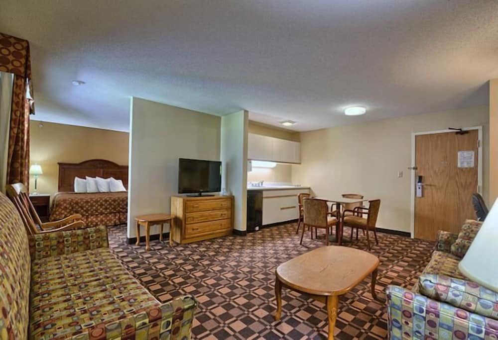 Cabot Inn and Suites 30/50