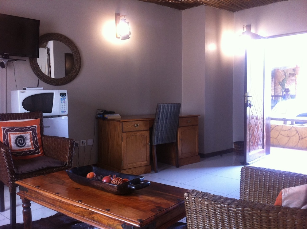 African Home 10/50