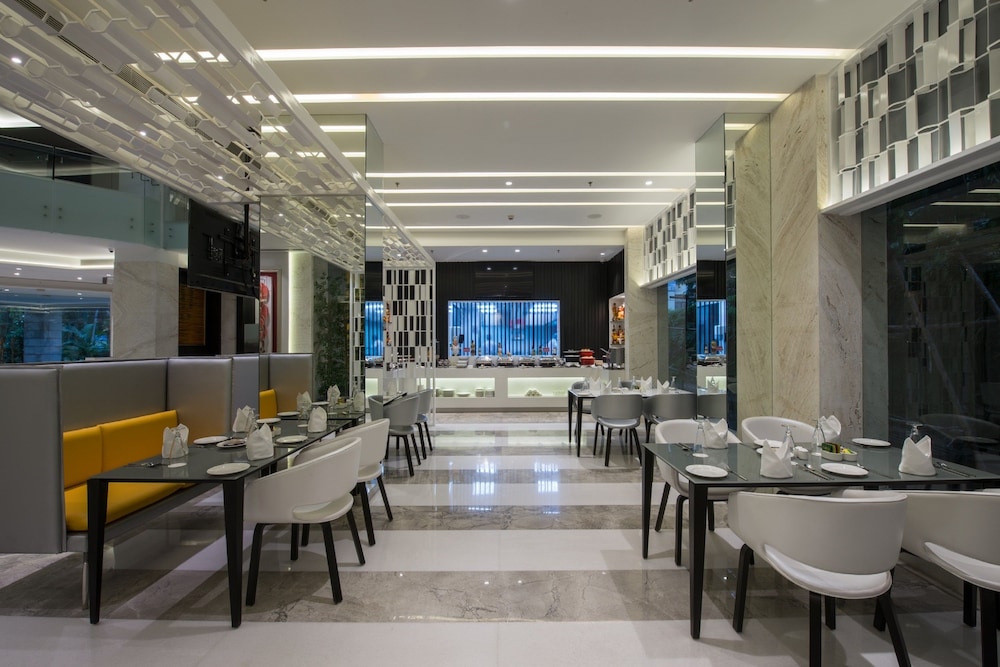 Eastin Residences Vadodara Apartment Hotel 24/35