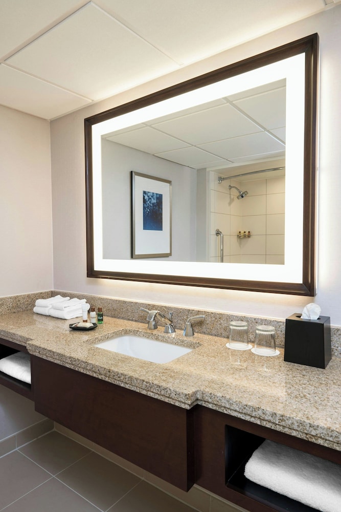 Memphis Riverline Hotel 40/40