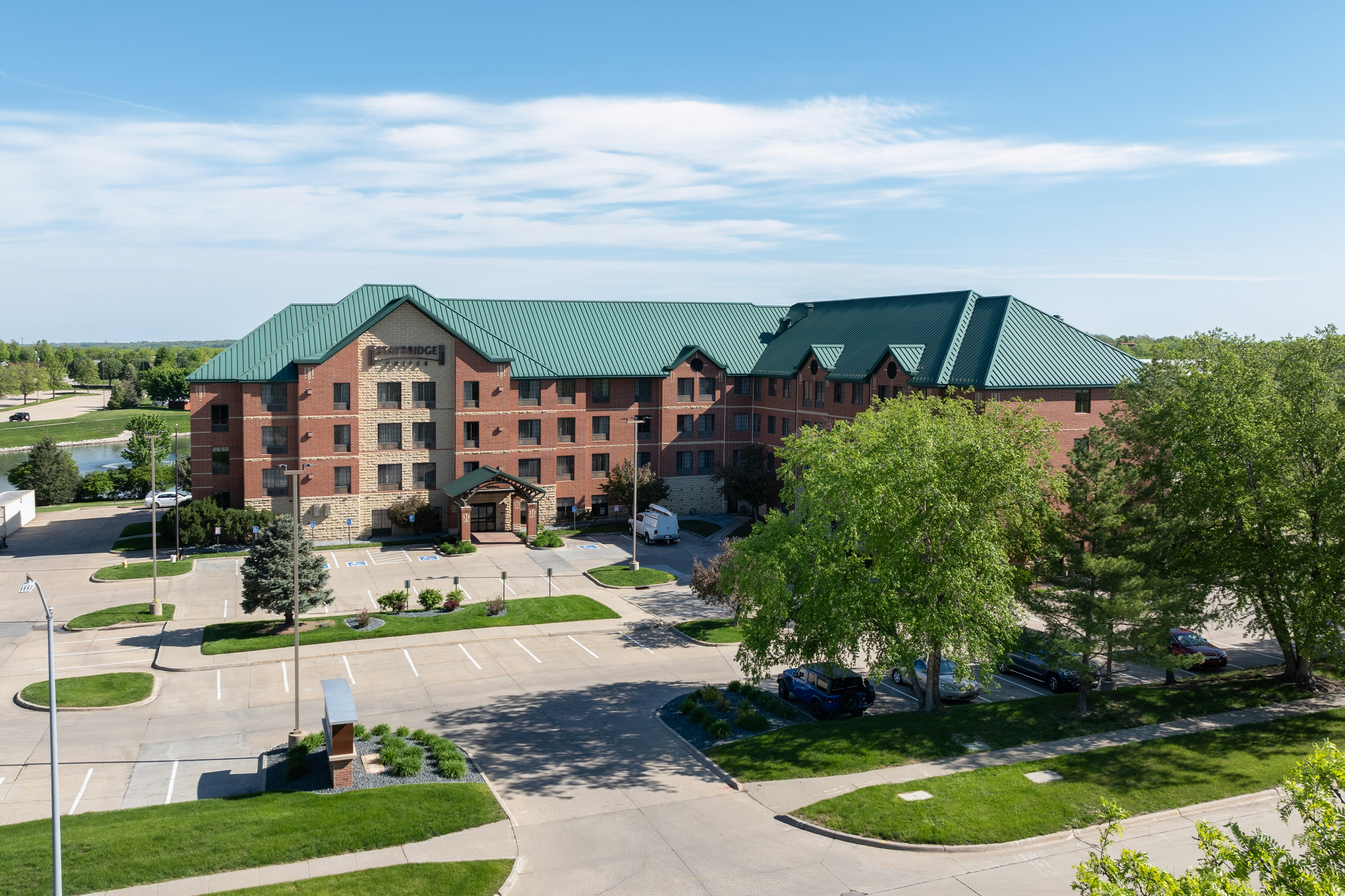 Staybridge Suites West Des Moines 4/76