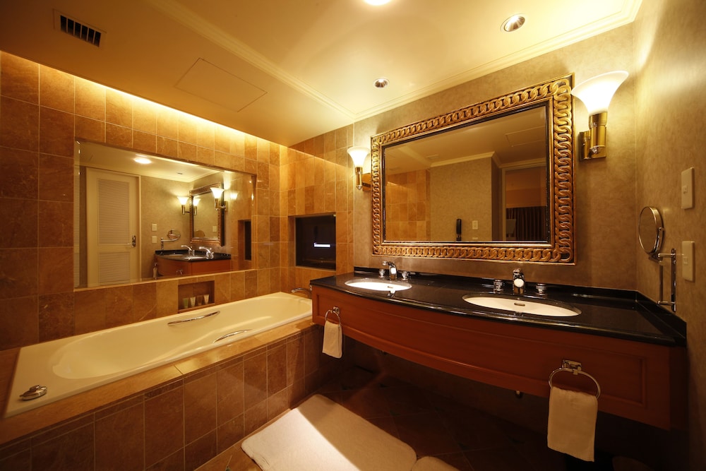 Imperial, Suite, Twin Beds