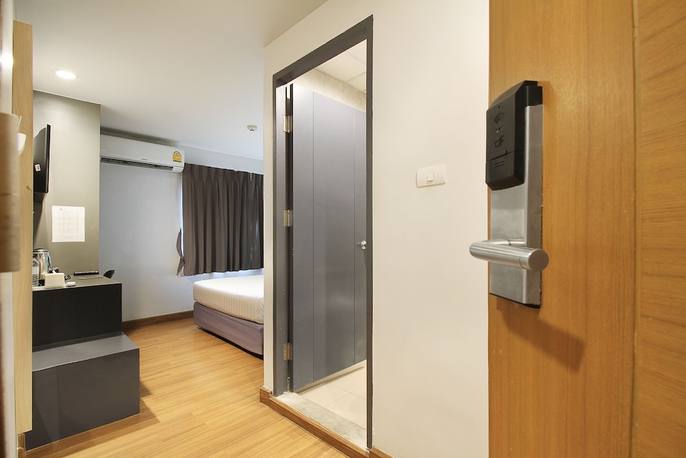 Mybed Sathorn 14/30