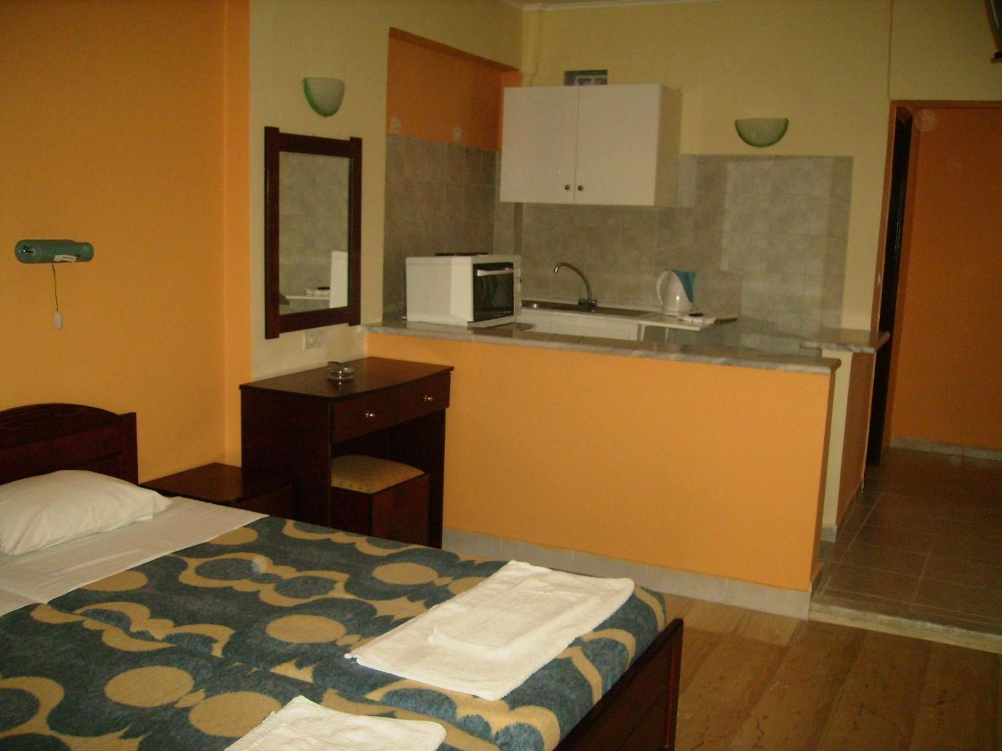 Aggelos Family Hotel 10/56