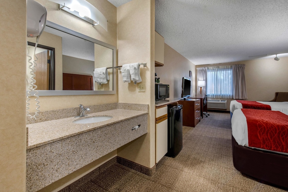 Comfort Inn Denver Southeast Area 25/34