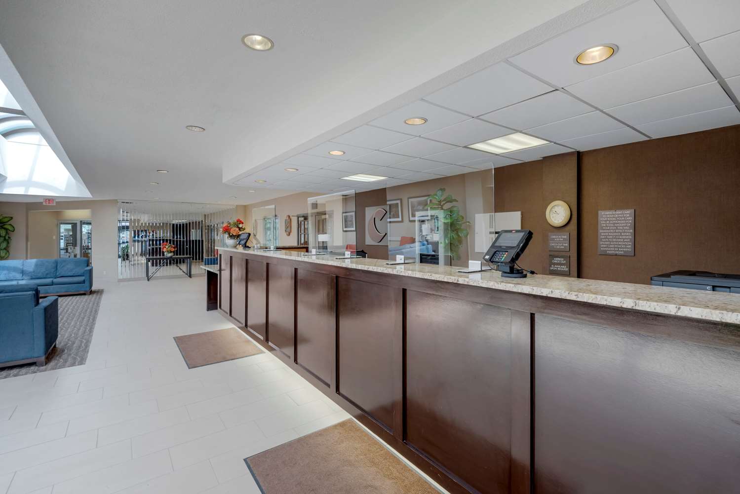 Comfort Inn The Pointe Niagara Falls, NY 4/47