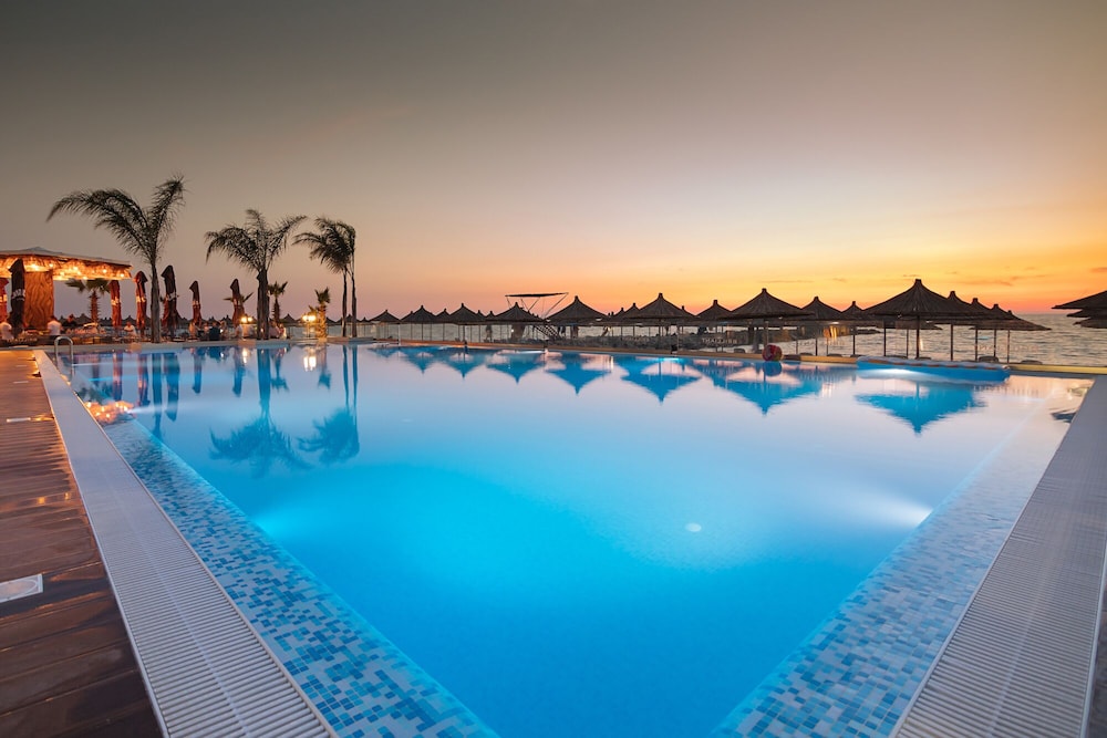 Brilliant Hotel & SPA Golem 28/43
