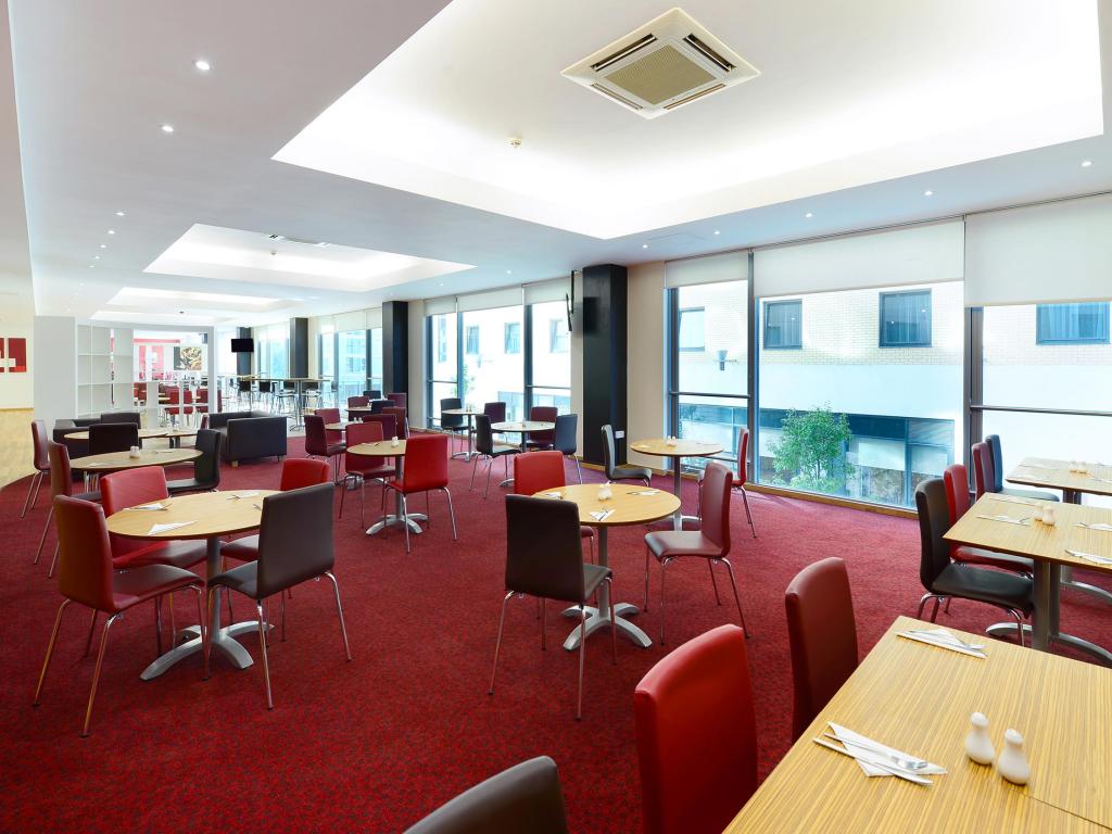 Travelodge Milton Keynes At The Hub 18/21