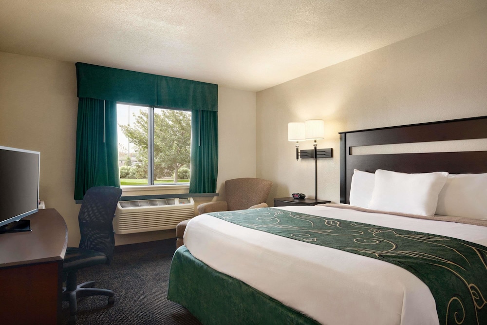 Travelodge by Wyndham Jefferson City 8/19
